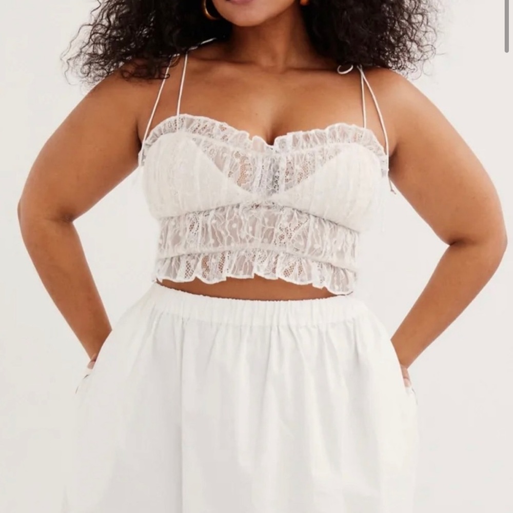 For Love And Lemons White Lace Crop Top 🤍